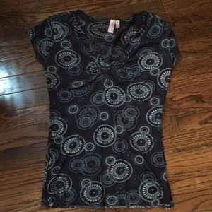 Sweet pea top. Sheer fabric.